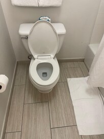 Falta bote para la basura