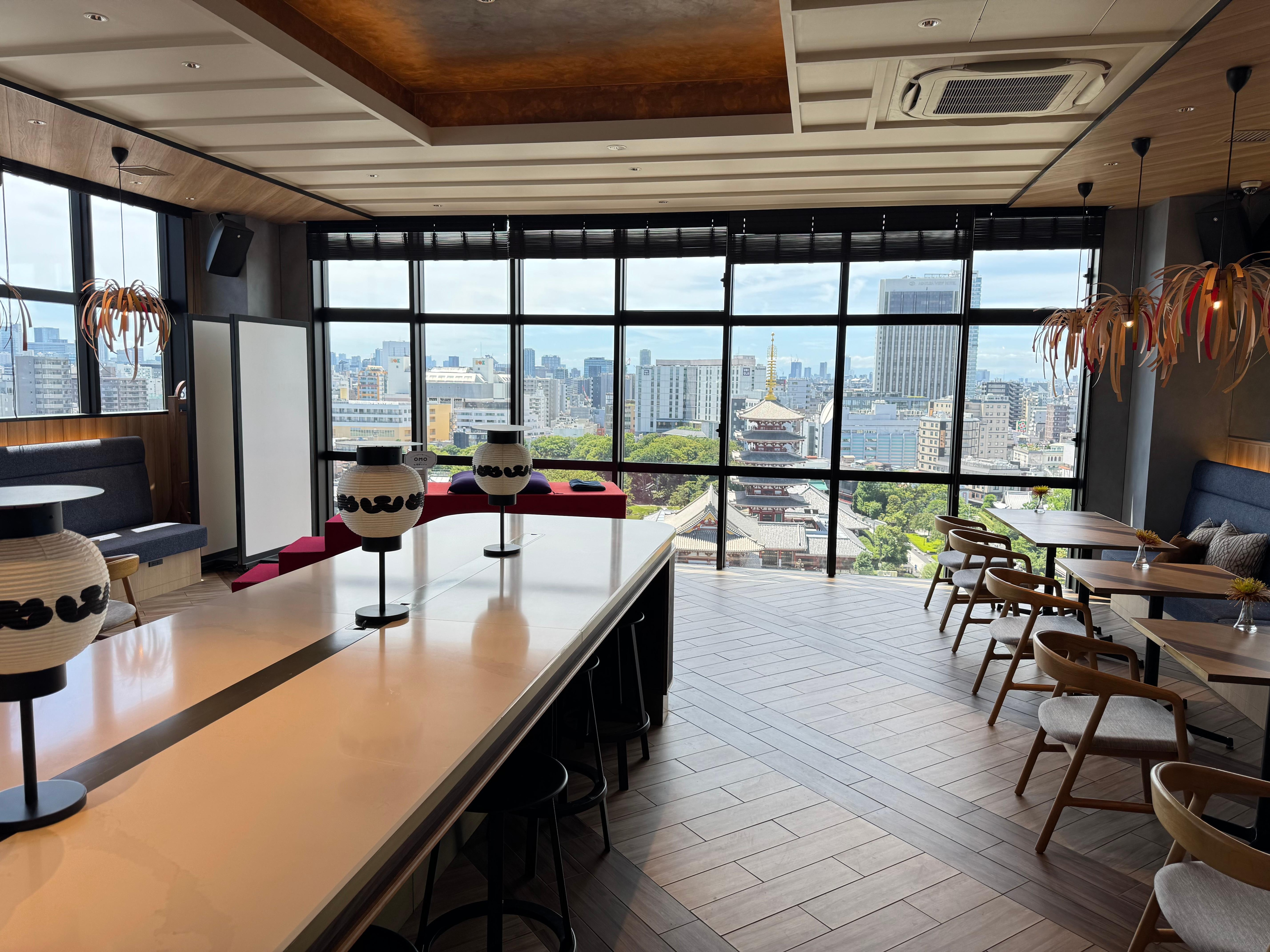 Home base floor where you can grab food and enjoy the views. 