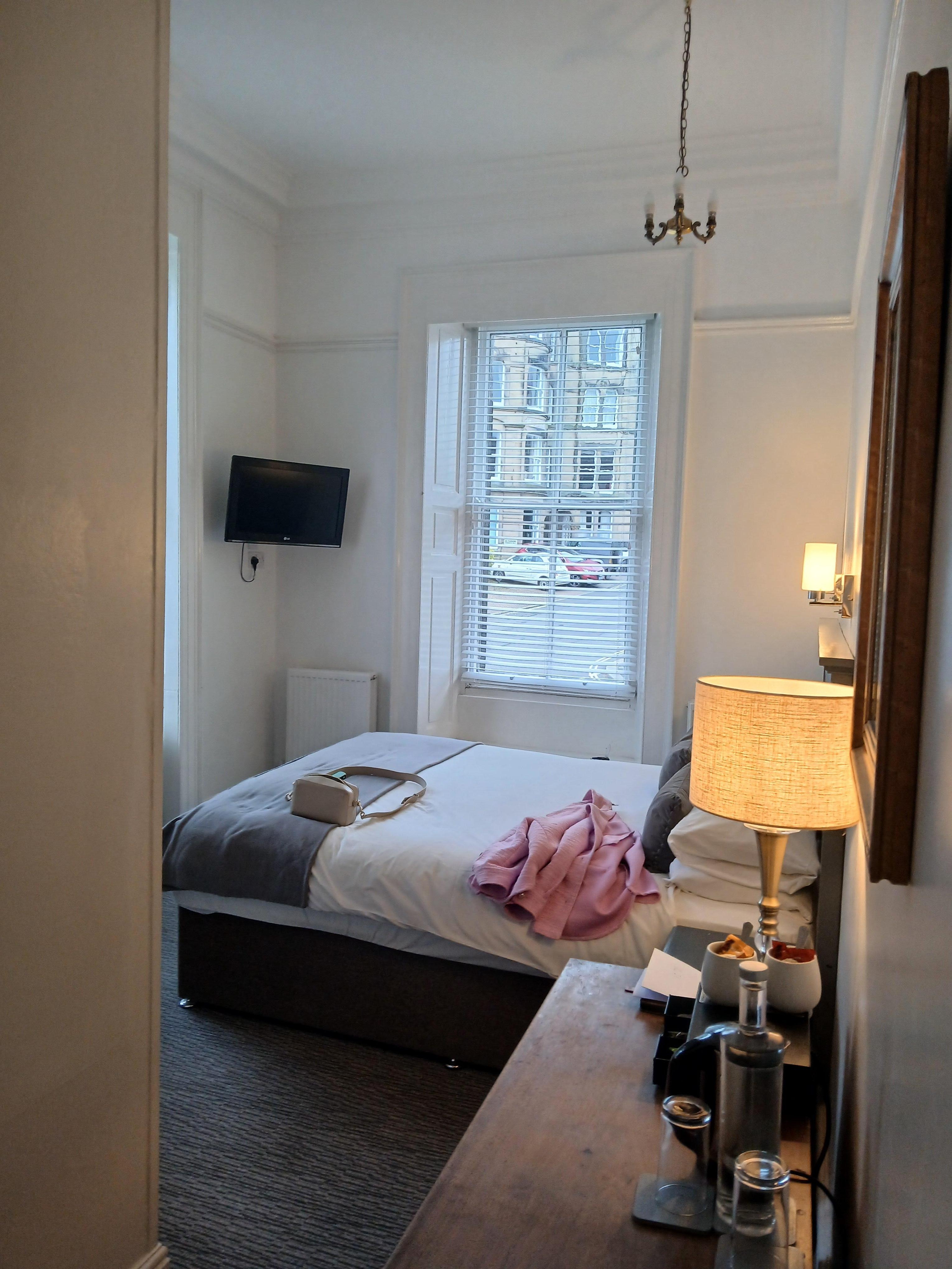 Modern and well decorated 