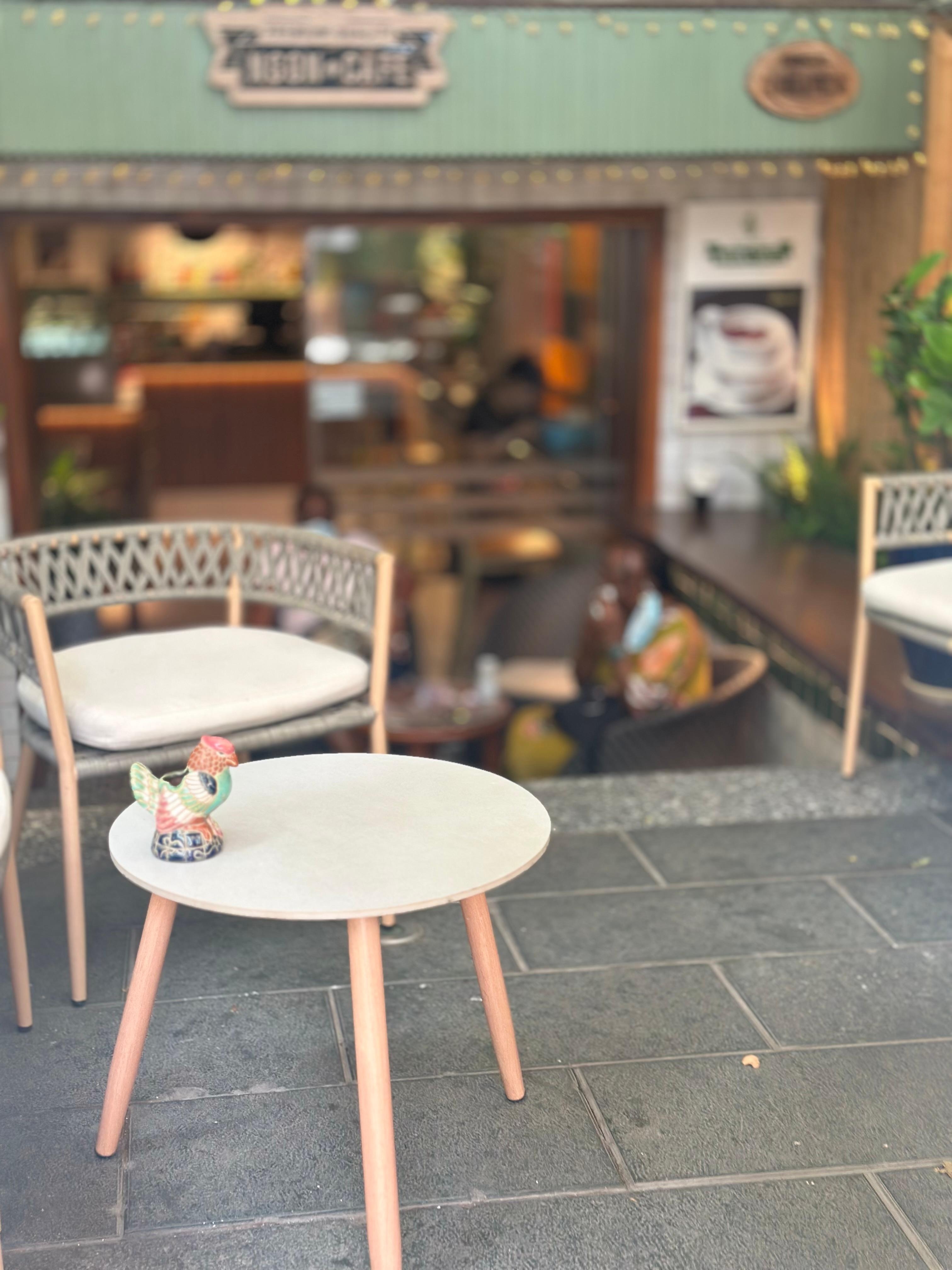 Coffee shop right next to the hotel