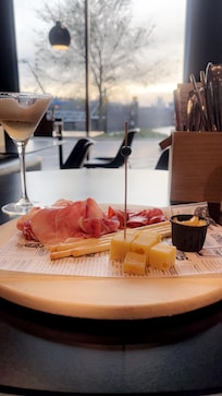 Food & a drink at the bar