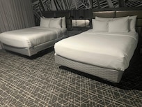 No King, no bed skirts