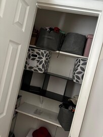 Occupants or hosts personal belongings