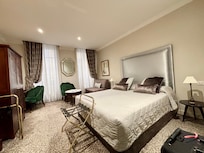 Large room!