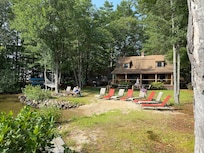 Seating for plenty with both sun and shade!