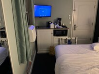 The non working TV