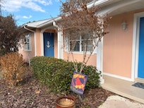 Easy walking distance to downtown. Very quiet neighborhood.