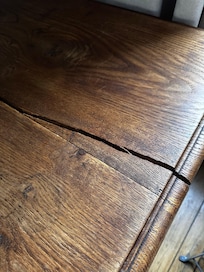 crack in dining table