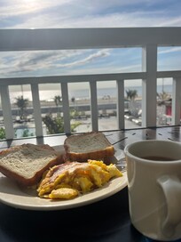 Breakfast I cooked in the rooms kitchen