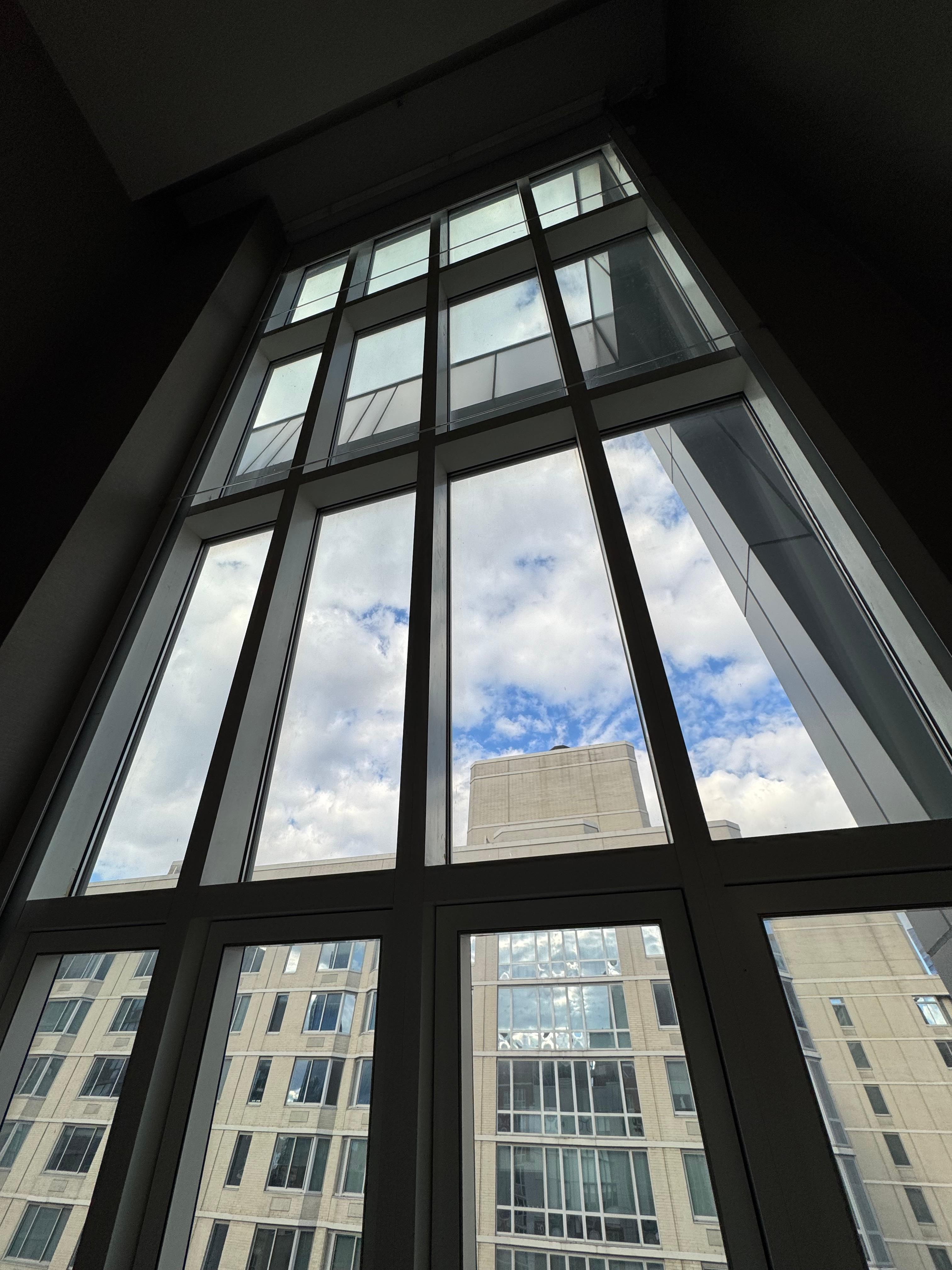 高い天井まである窓で解放感は半端じゃなかったです。