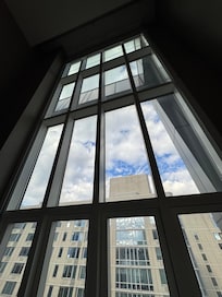 高い天井まである窓で解放感は半端じゃなかったです。