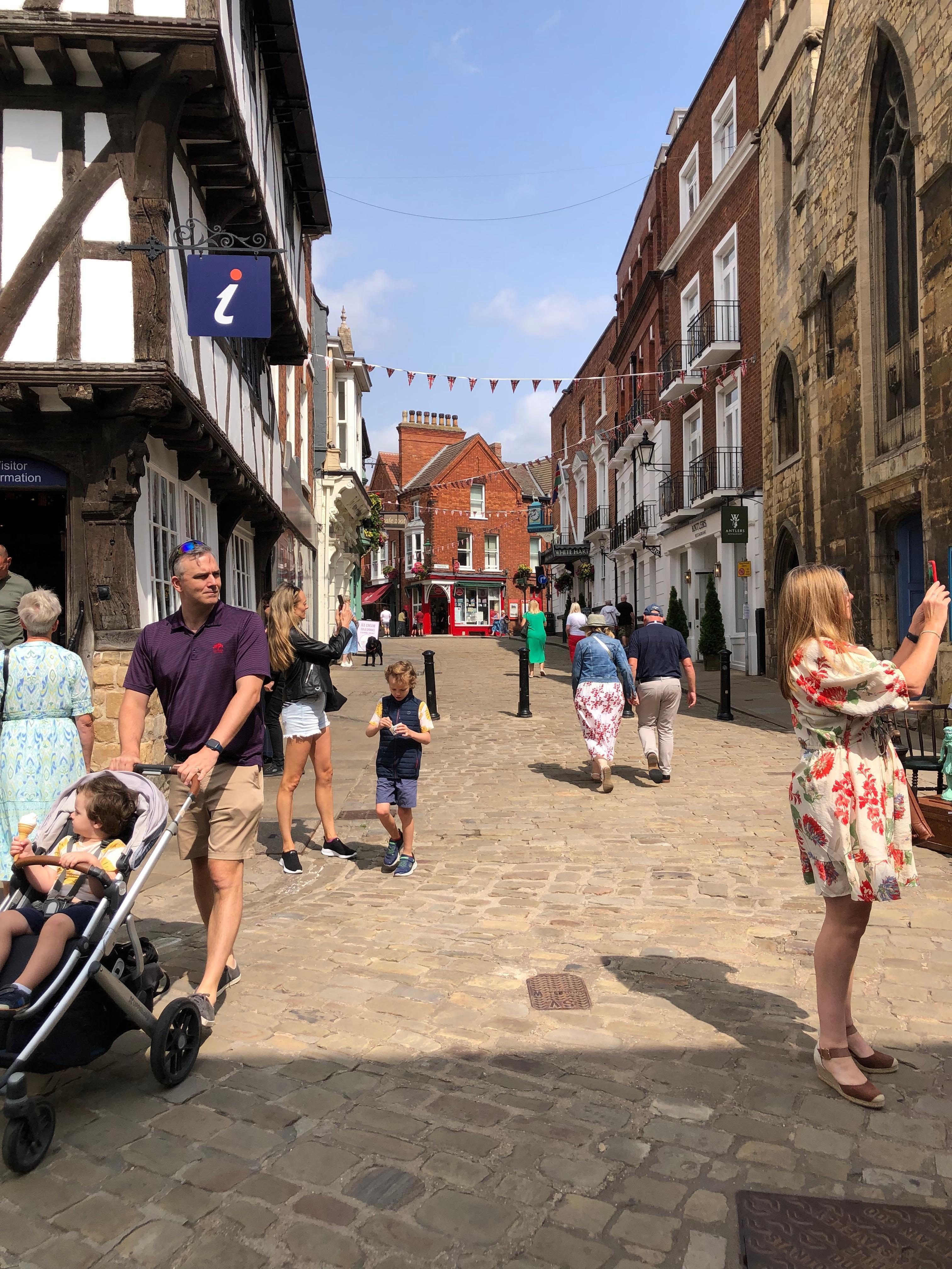White Hart viewed from Cathedral square. 