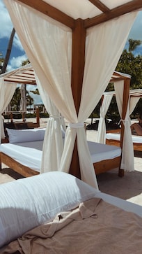 Beautiful beach beds