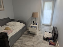 Have to keep luggage on the floor