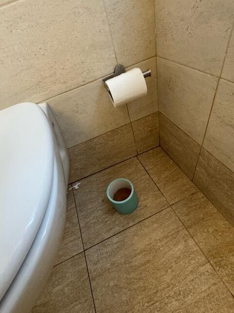 I placed bowl to catch some bigger drips