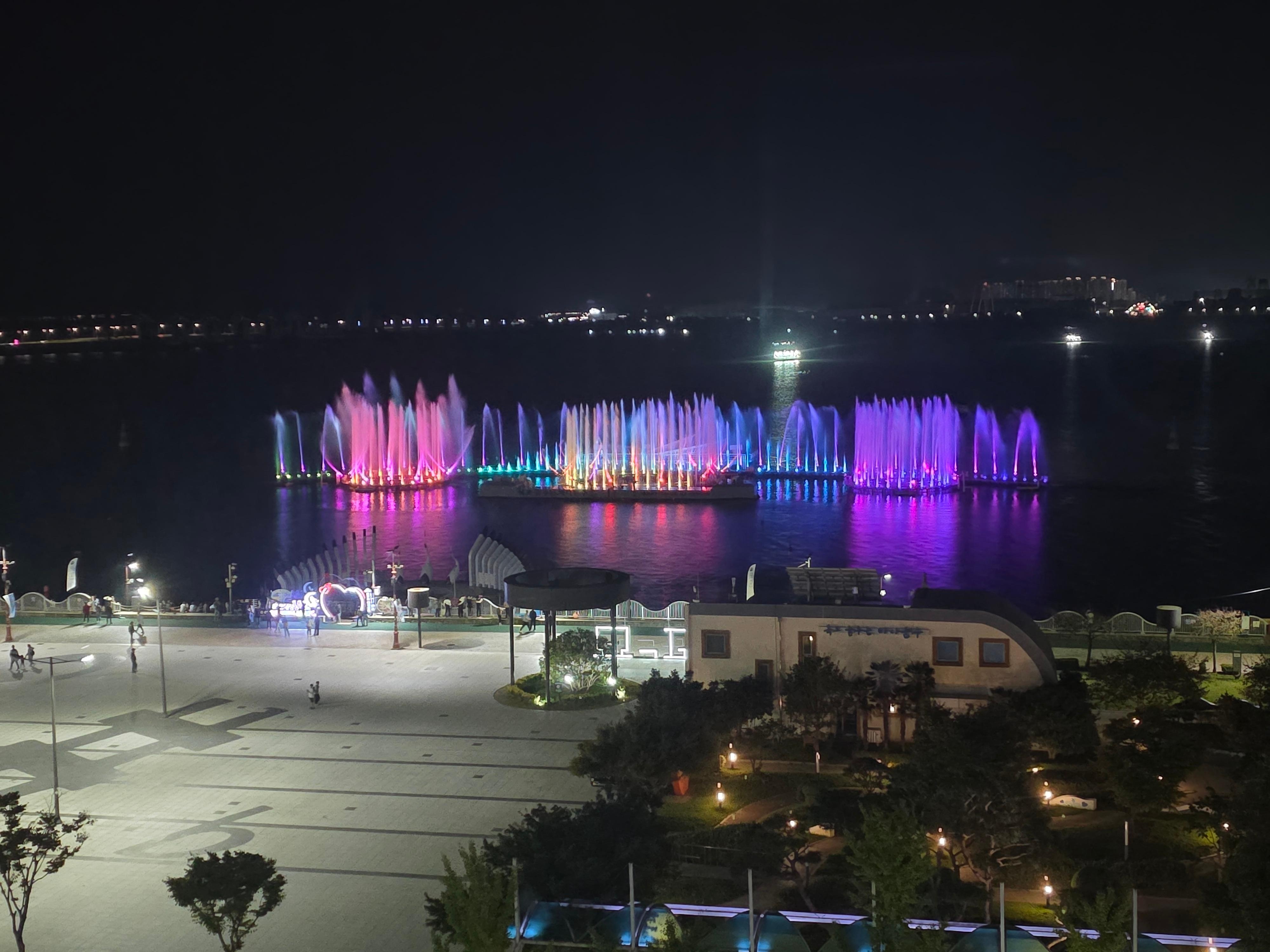 호텔방에서 바라보는 분수쇼