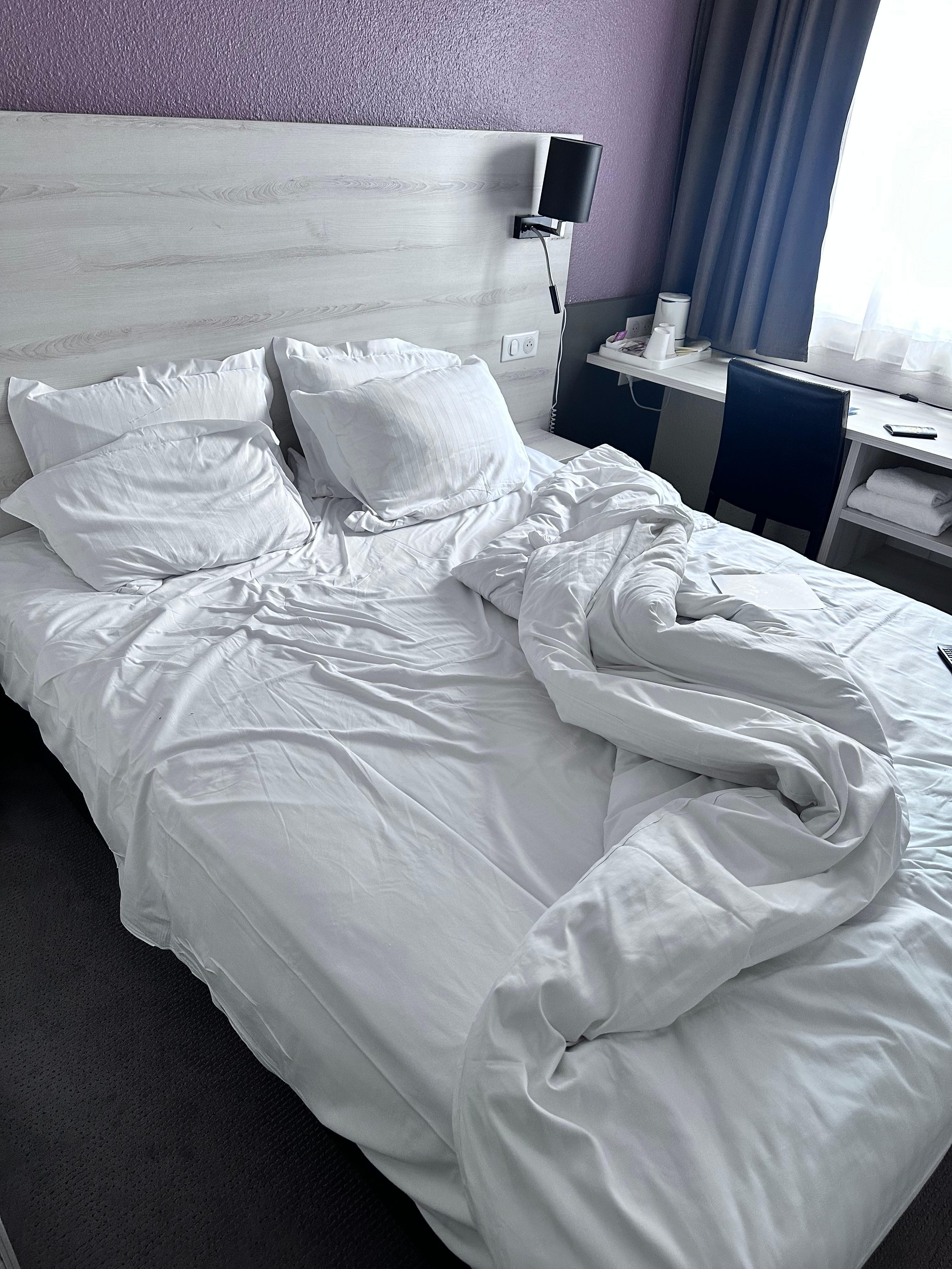 Room handed over to me in this state