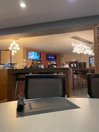 Second Story bar & Restaurant