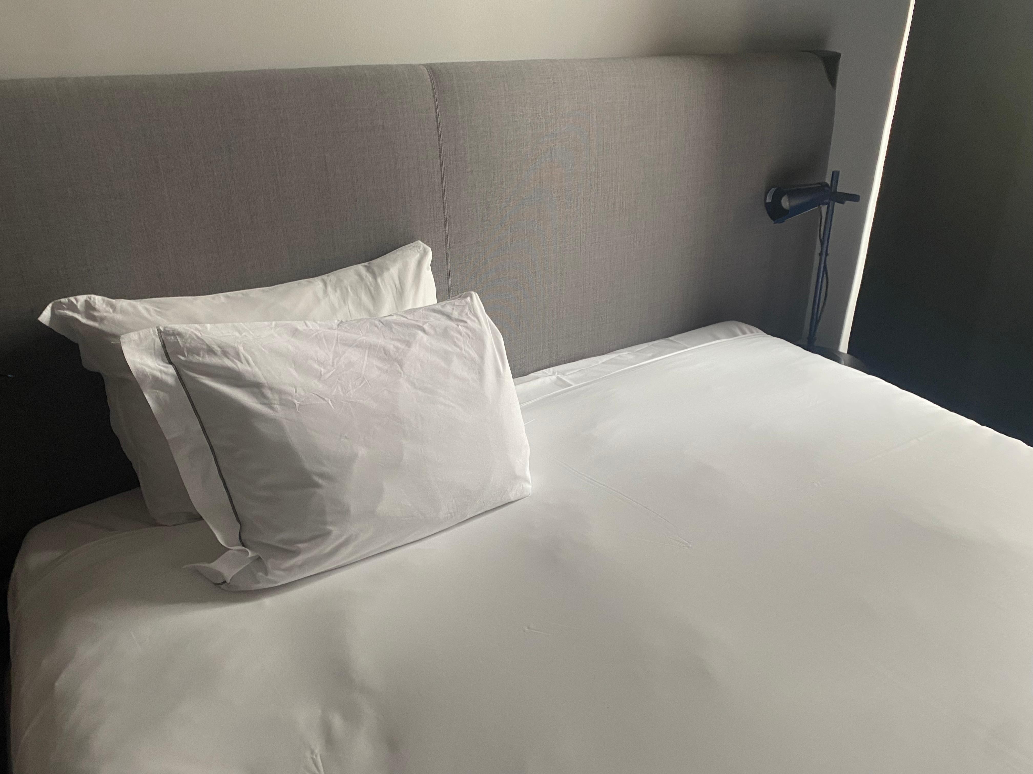 The other 2 pillows were on the floor by the door. 