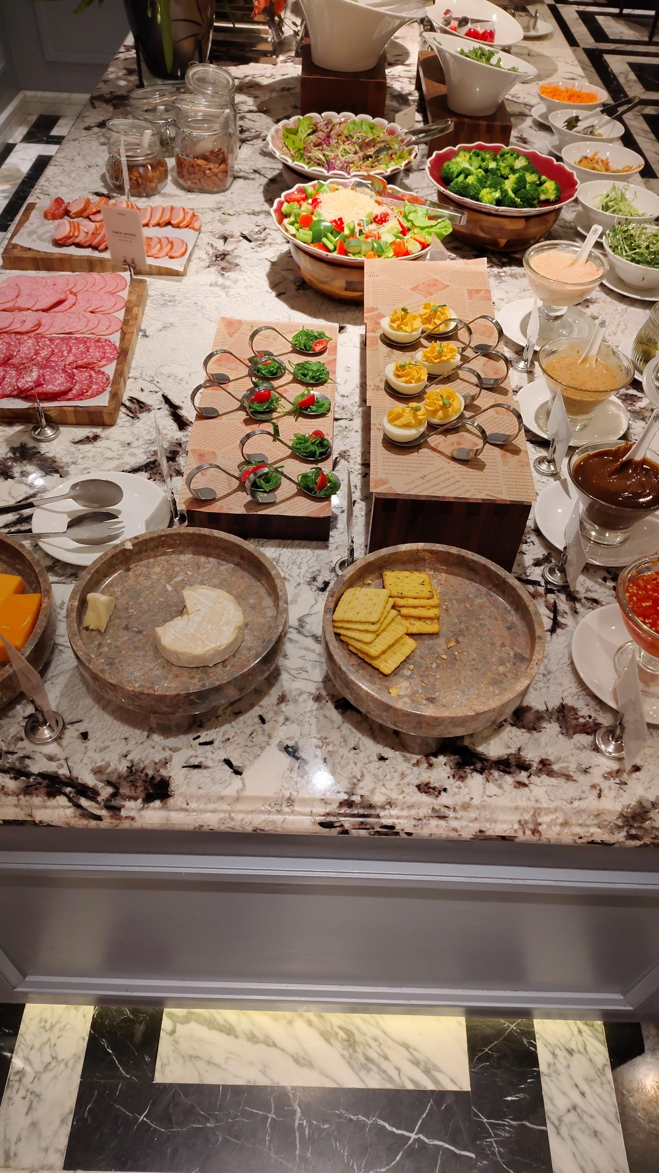 Enjoyed all the fruits and cheeses. When we had an early morning trip, staff was flexible in allowing us to do take away box.  Thank you much.