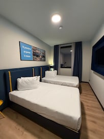 お部屋はスタイリッシュで清潔でした