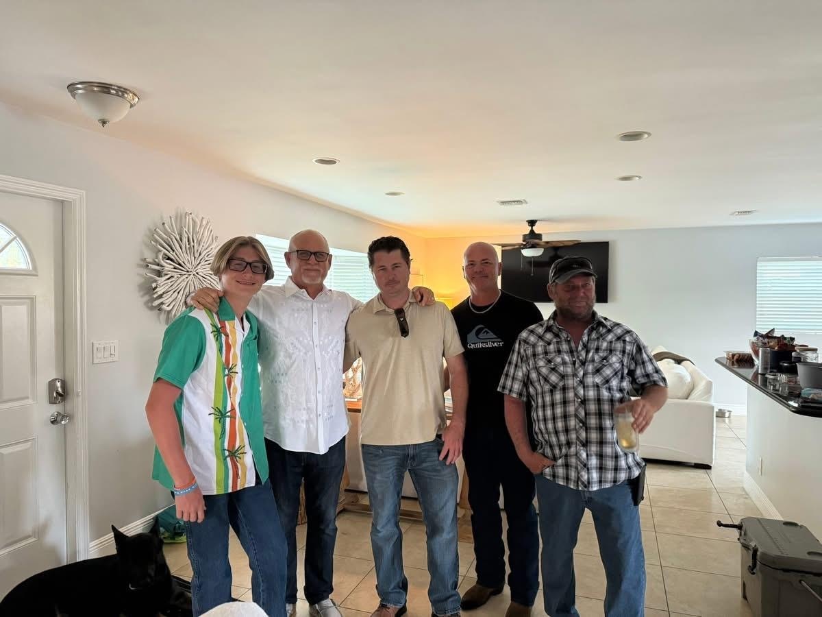 The guys ready for dinner. 