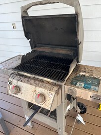 Very dirty grille. Housekeeping came and cleaned it.