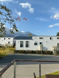 宿泊施設前から富士山を見える