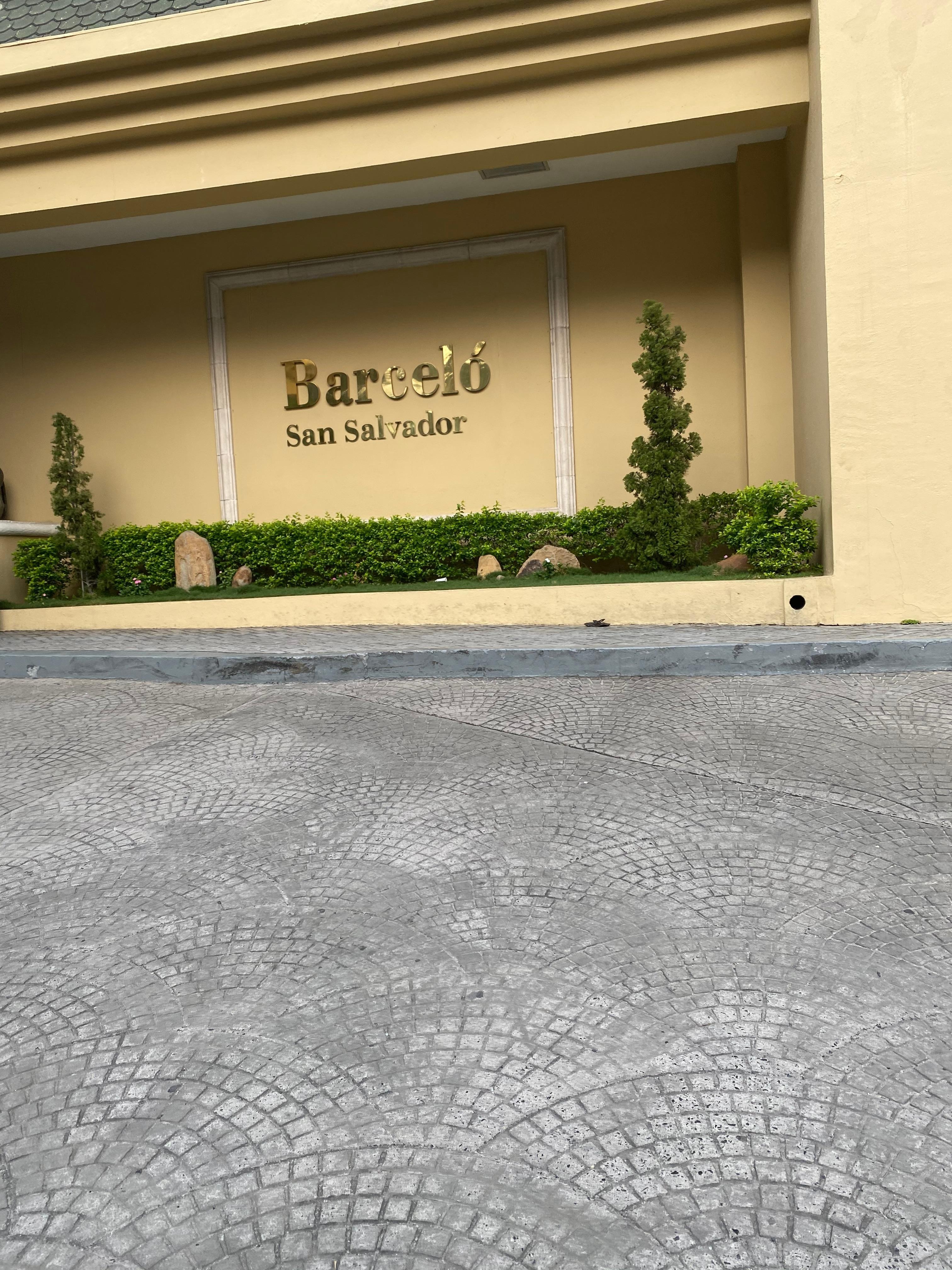 From side from the Hotel. Pictures are from 2 years ago. I just can 3 days ago from there. Very happy with everything. 