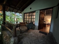 Entrada da varanda com nossa suíte ao fundo