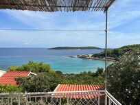 Blick in die türkisblau Zaglav Bucht