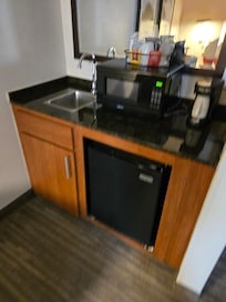Extra sink, fridge, coffeemaker