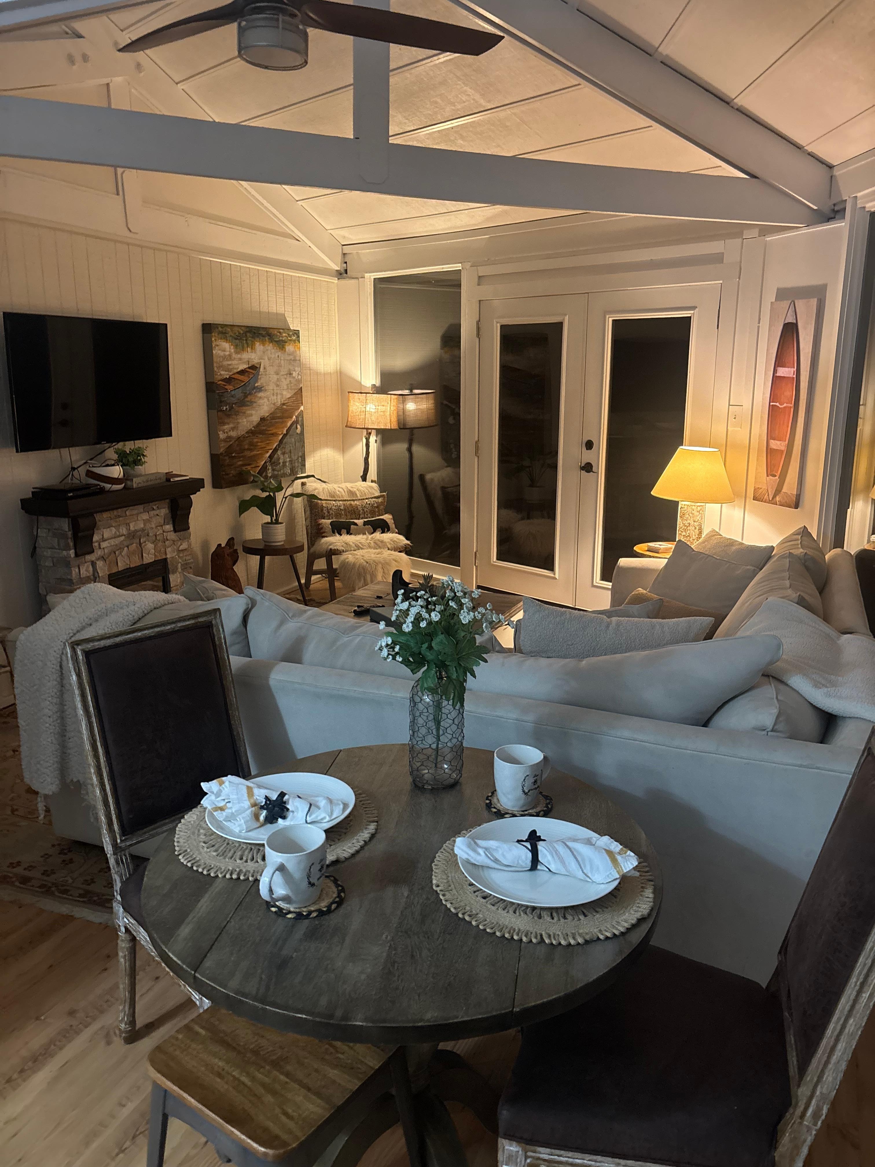 Darling, darling, darling!