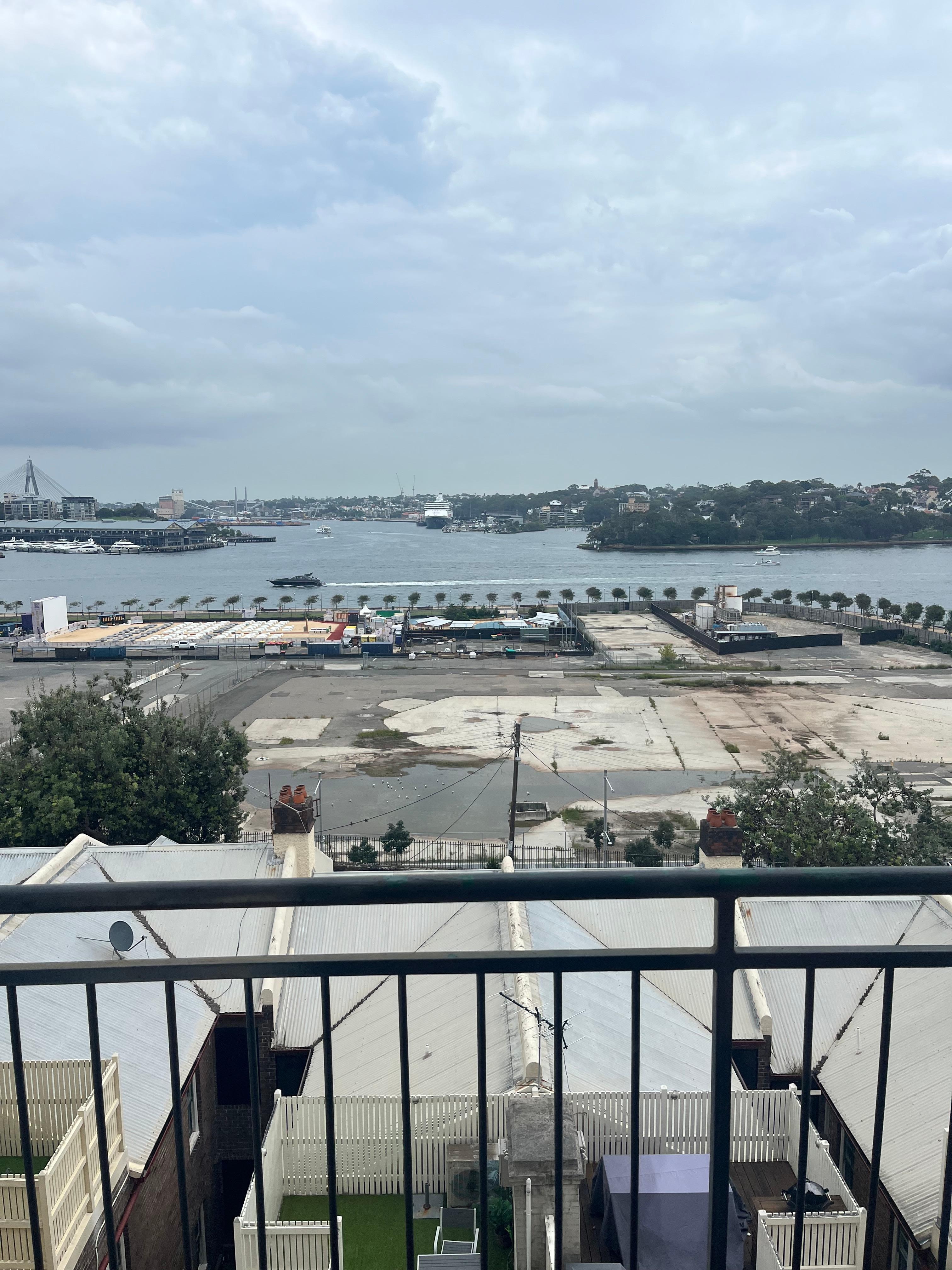 The supposed harbour view 