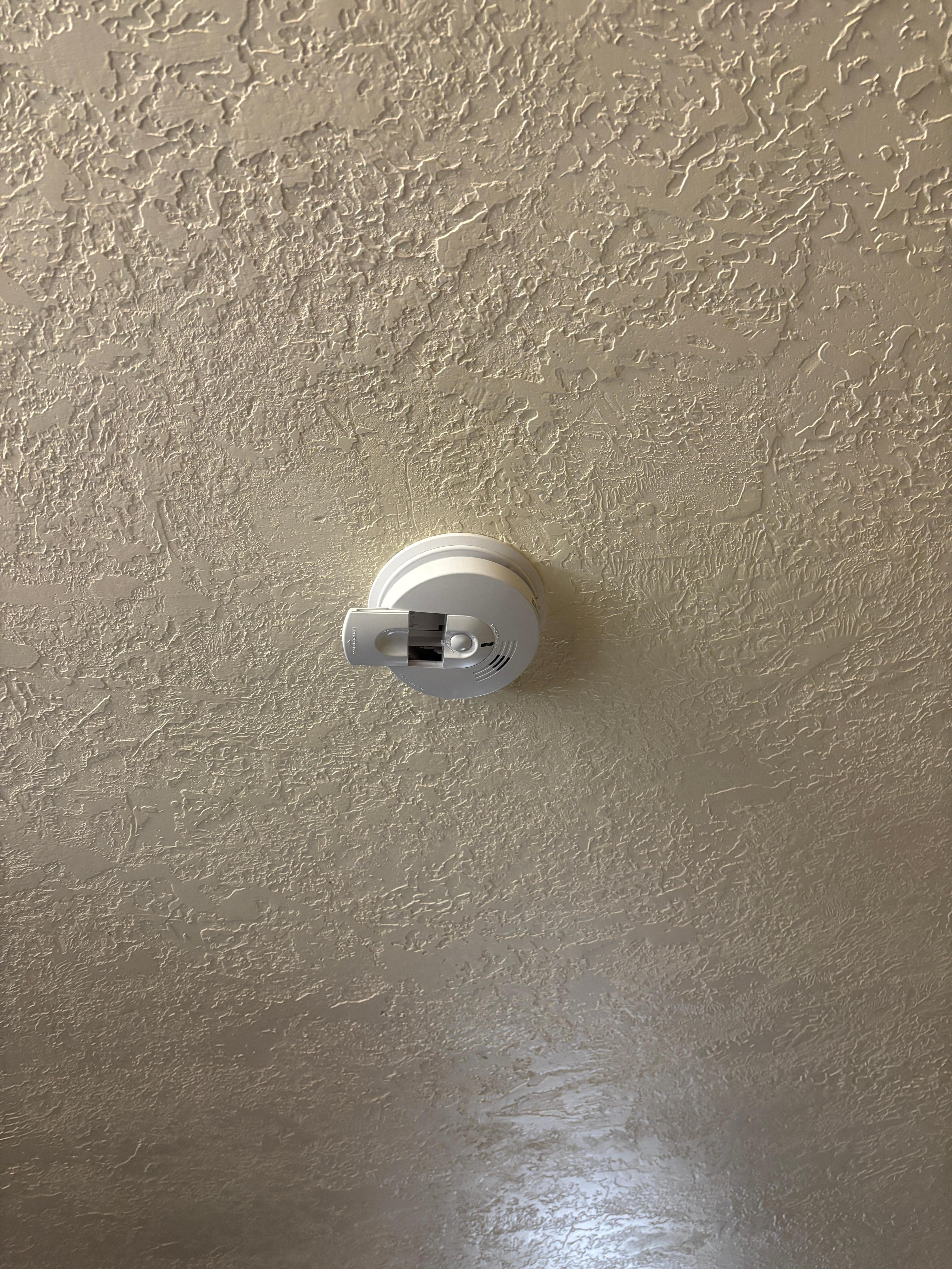 No batteries in smoke detectors