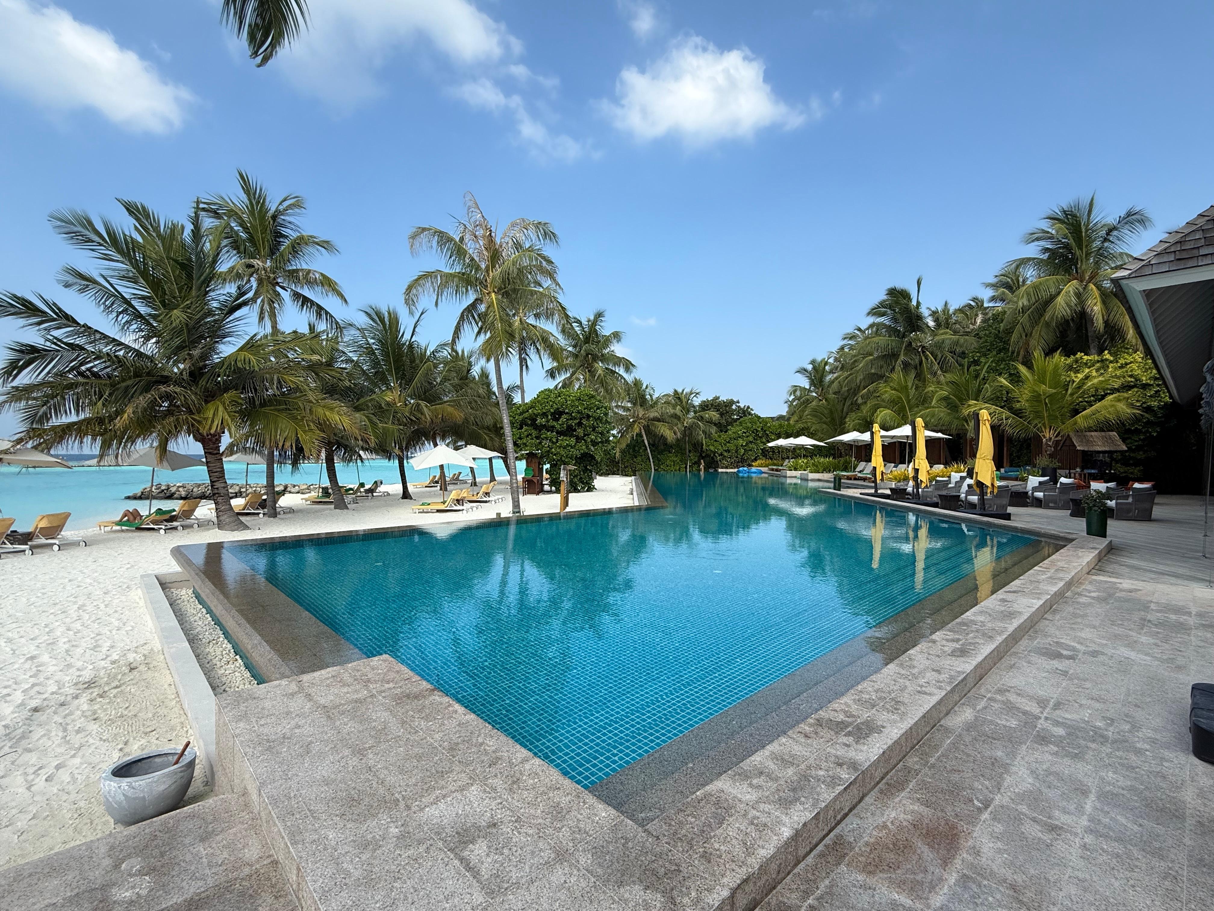 Sunset Pool Bar/Main Swimming pool