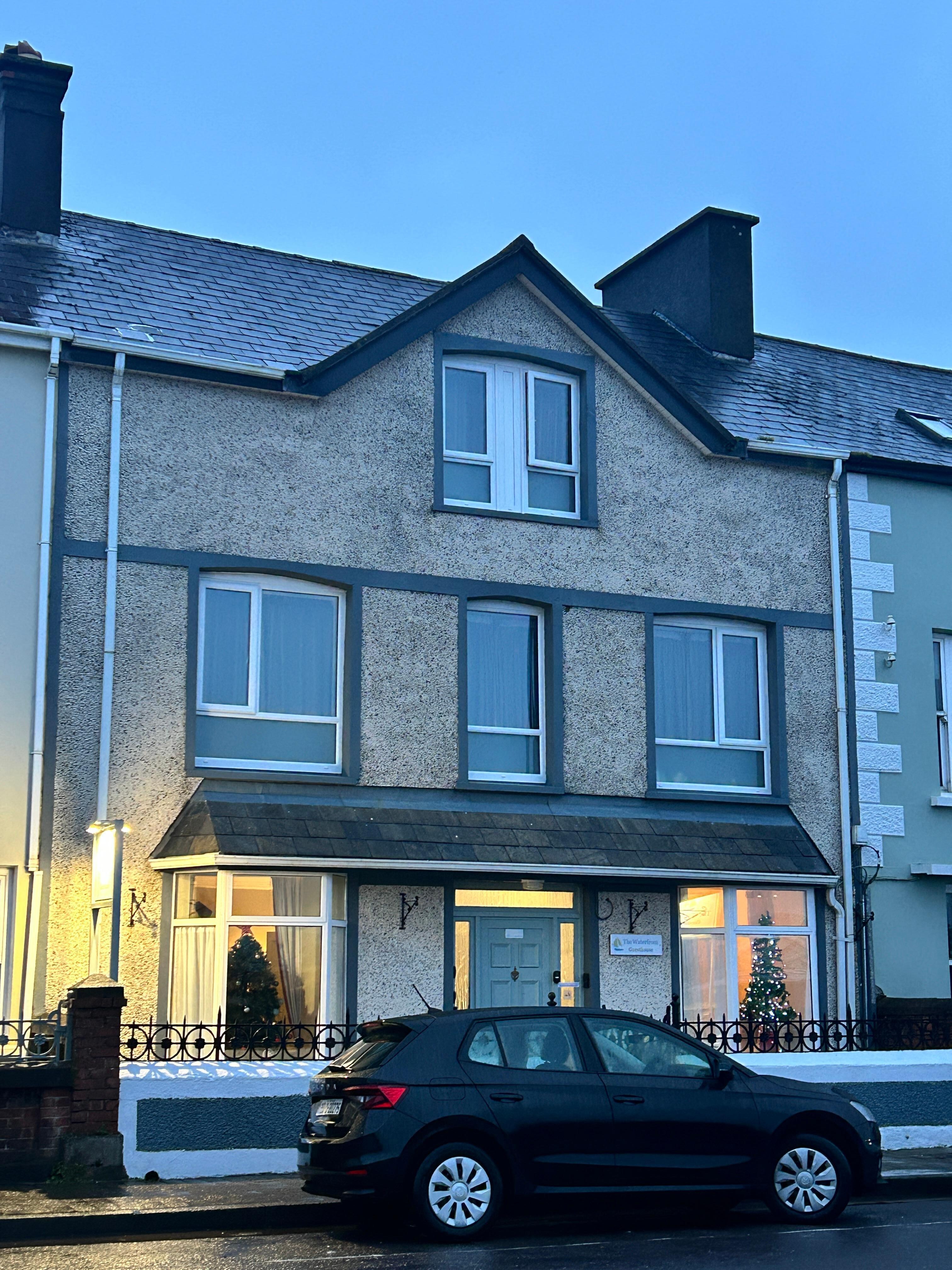 Outside view before sunrise.  Located very close to pubs and restaurants 