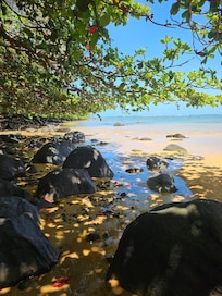 Sealodge Beach, hike nearby