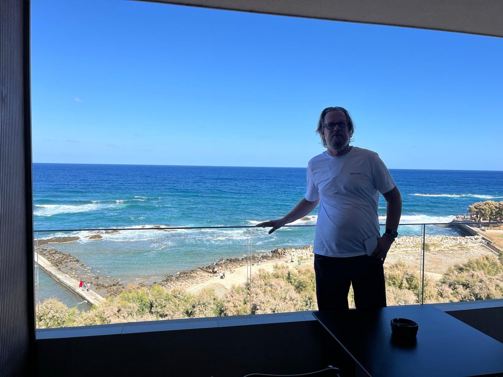 Näkymä 5 kerroksen huoneemme parvekkeelta 