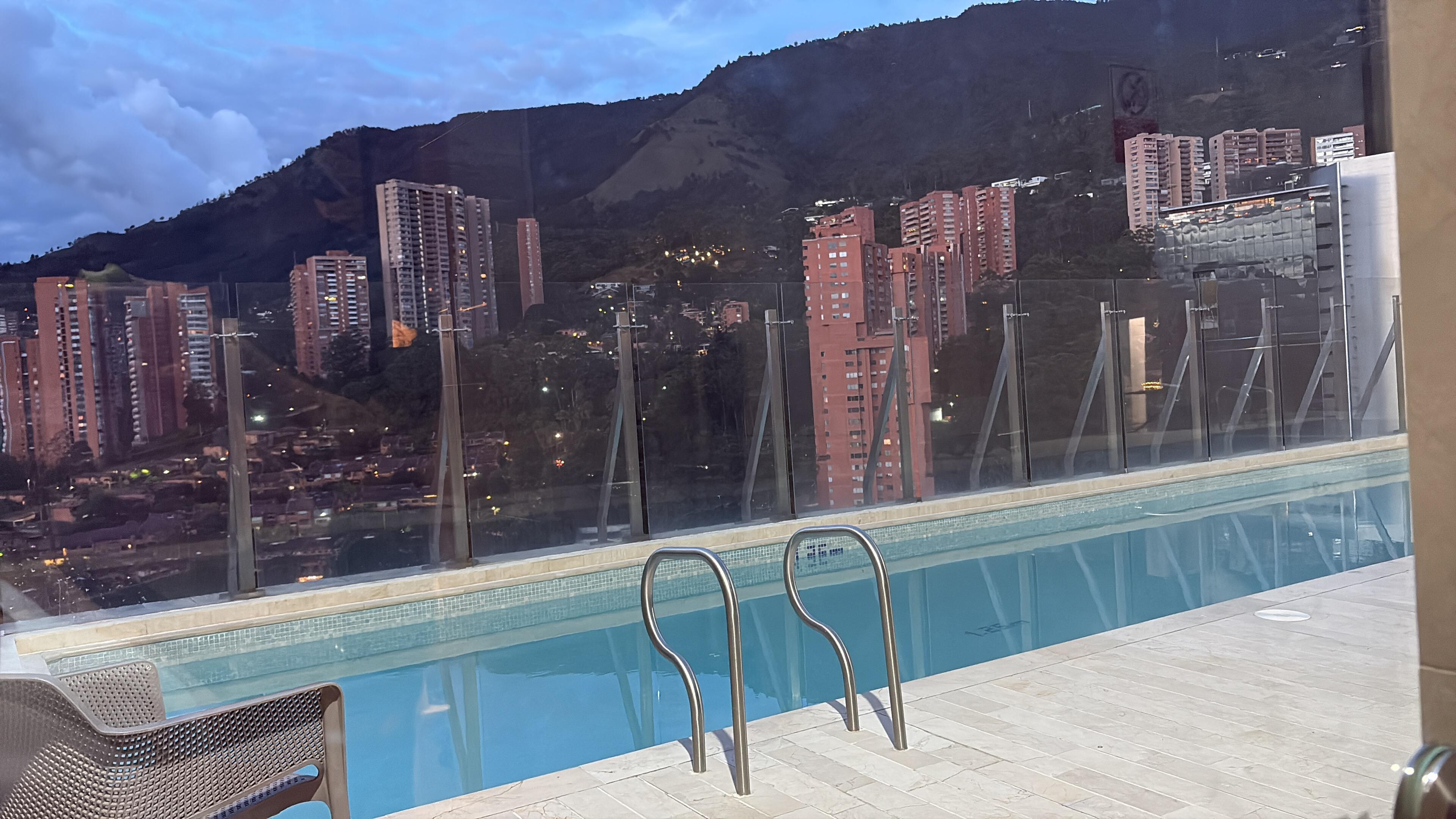 Área piscina