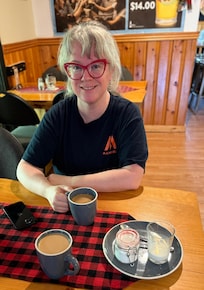 Fabulous breakfasts are prepared by the proprietor’s daughter Lauren from 8am onwards. Great selection of breakfast choices, with very reasonable pricing — an excellent value.