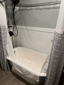 Bathtub