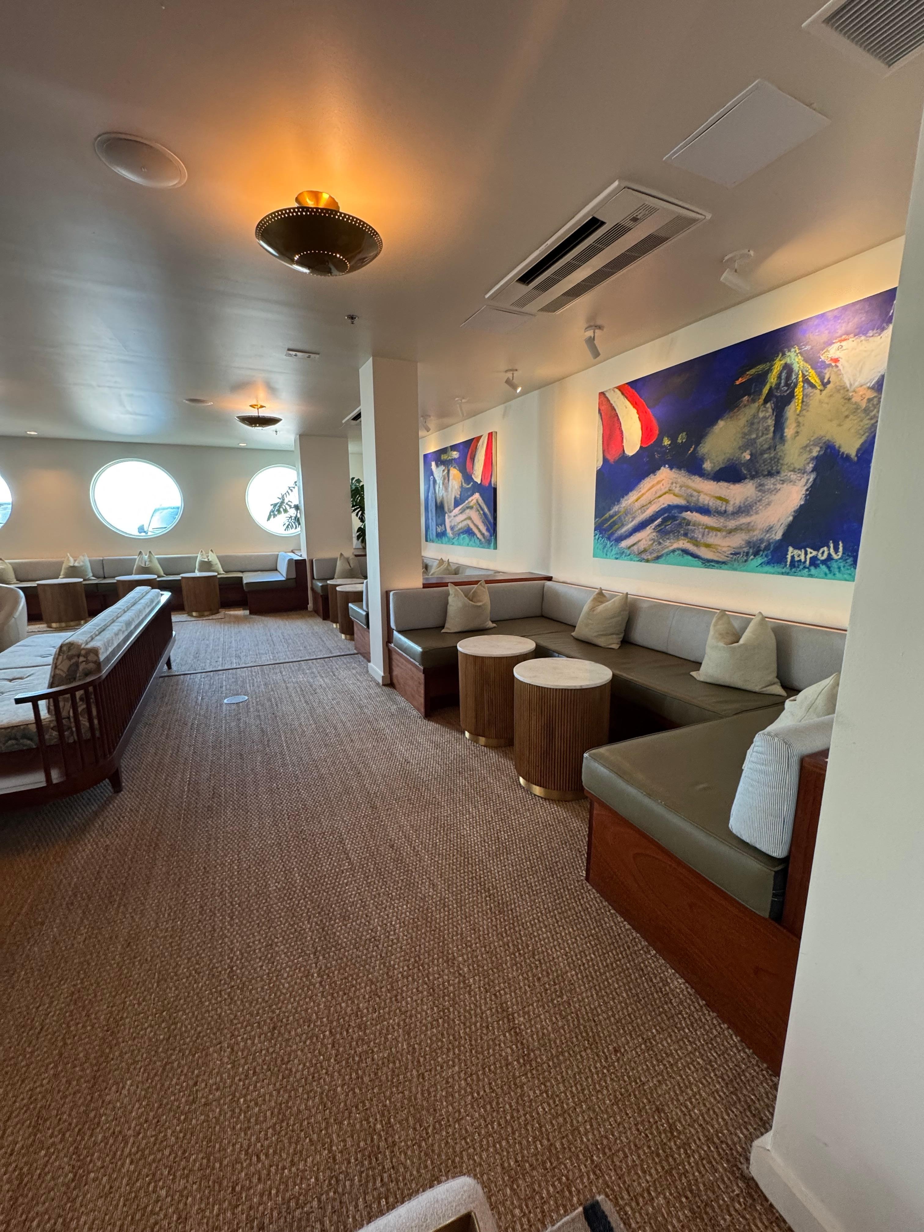 Lobby: v cool & chic