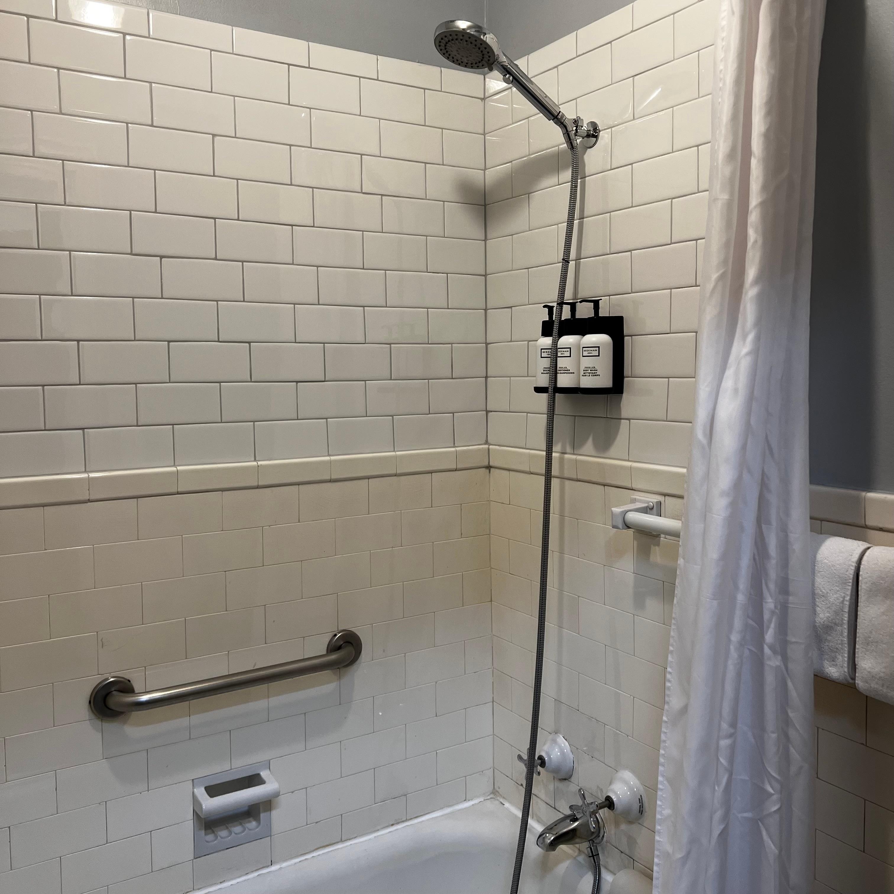 Fælles badeværelse på gangen