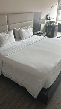 King size bed
