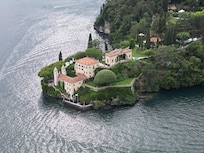 I took flew the drone over Villa Balbianello from in front of our hotel and got this shot.