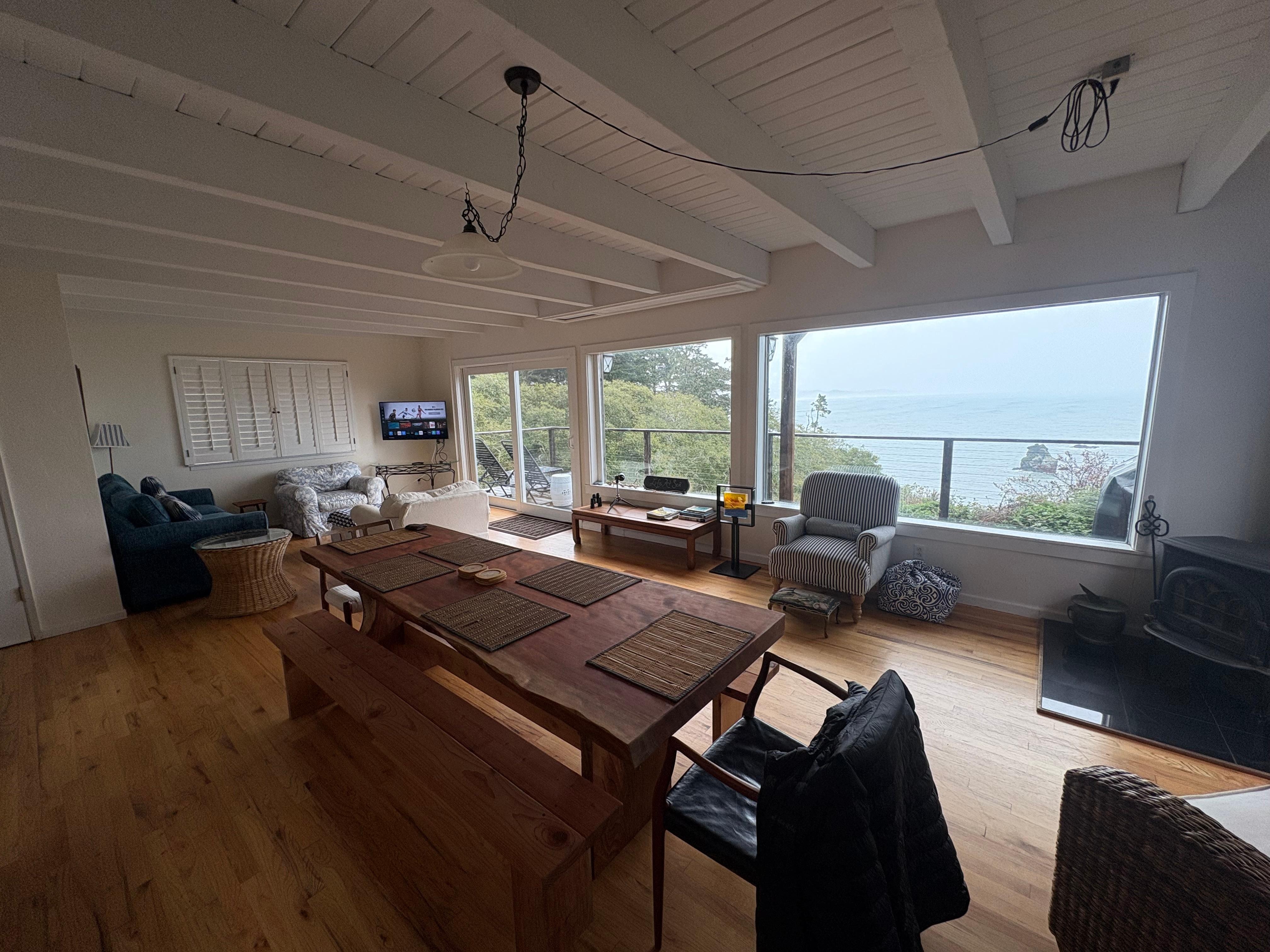 Living area - the owner built this beautiful table himself 