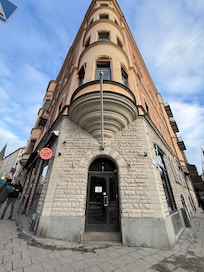 The place is very easy to find