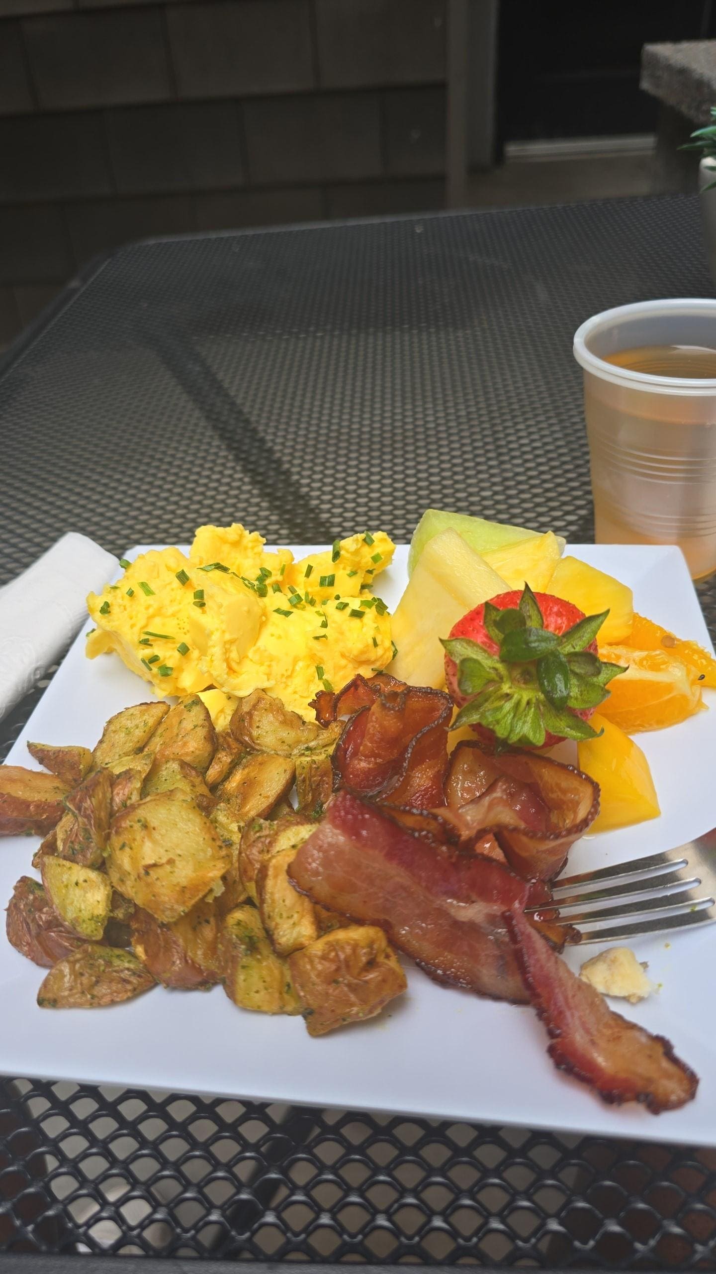 Breakfast, yummy yummy! 