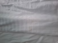 Bettwäsche mit Blut Flecken